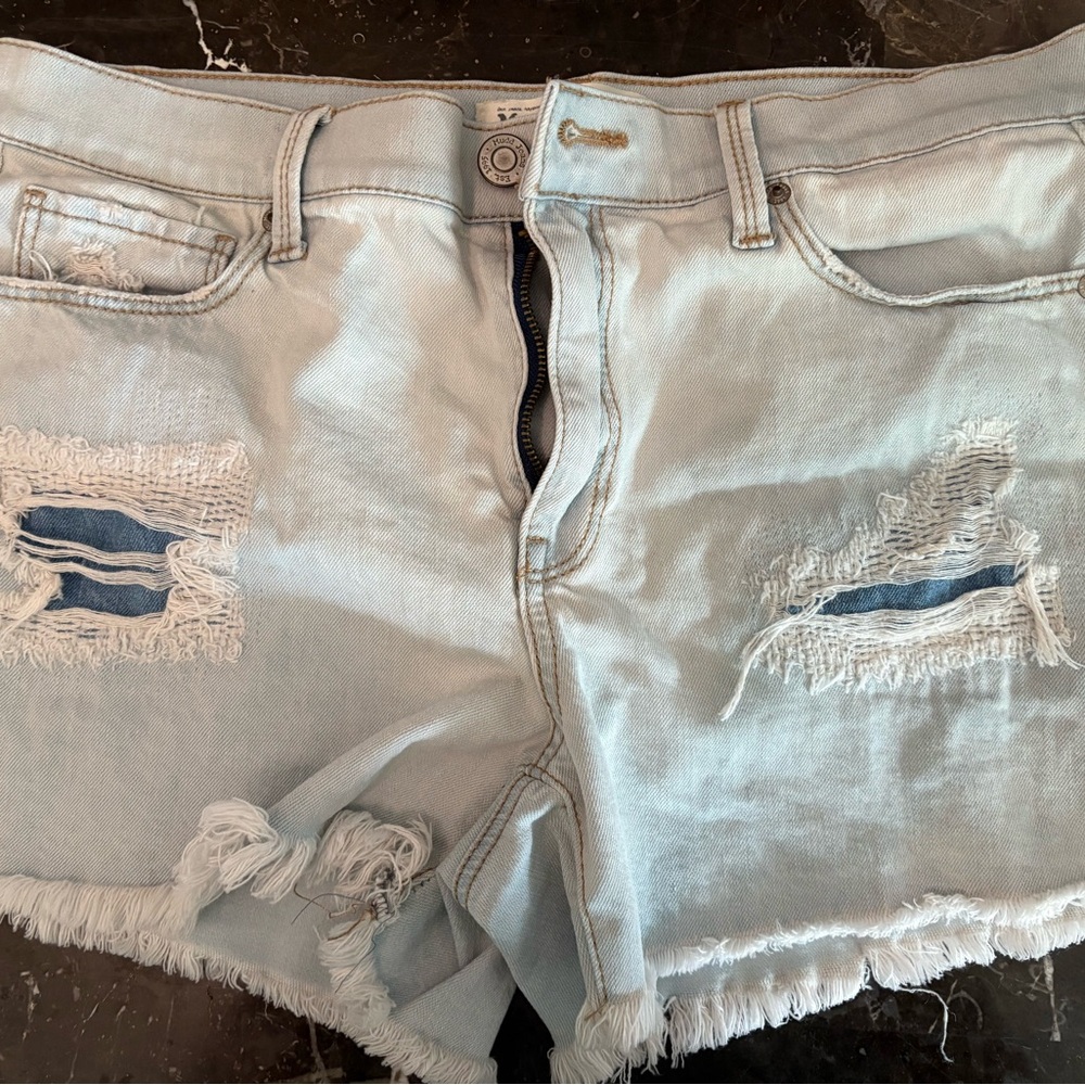 Mudd Flex Stretch Distressed  Light Wash Denim Frayed  Shorts 13 EUC